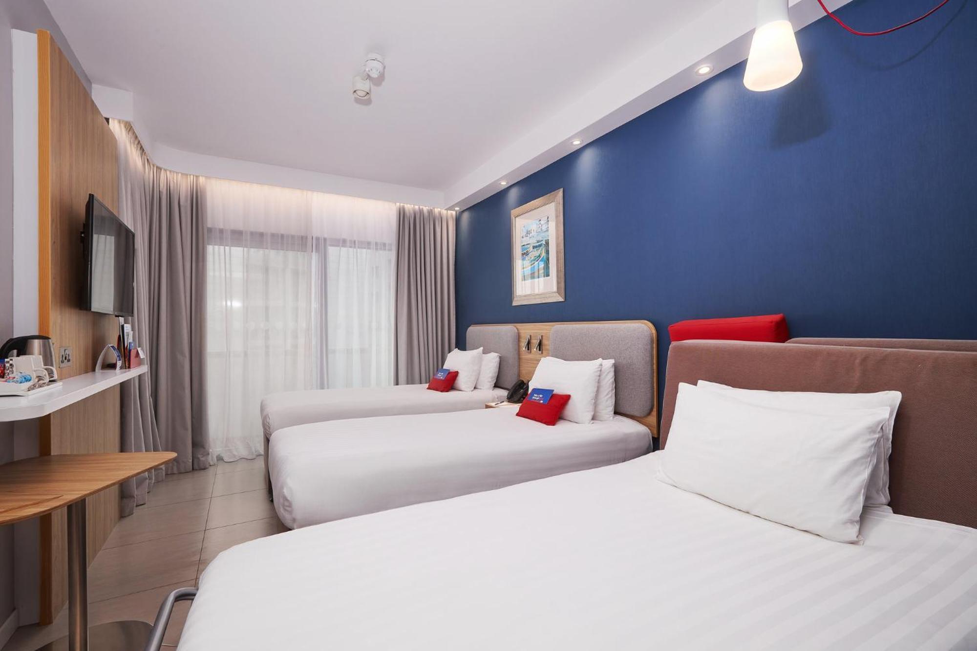 Holiday Inn Express - Malta By Ihg San Ġiljan Buitenkant foto
