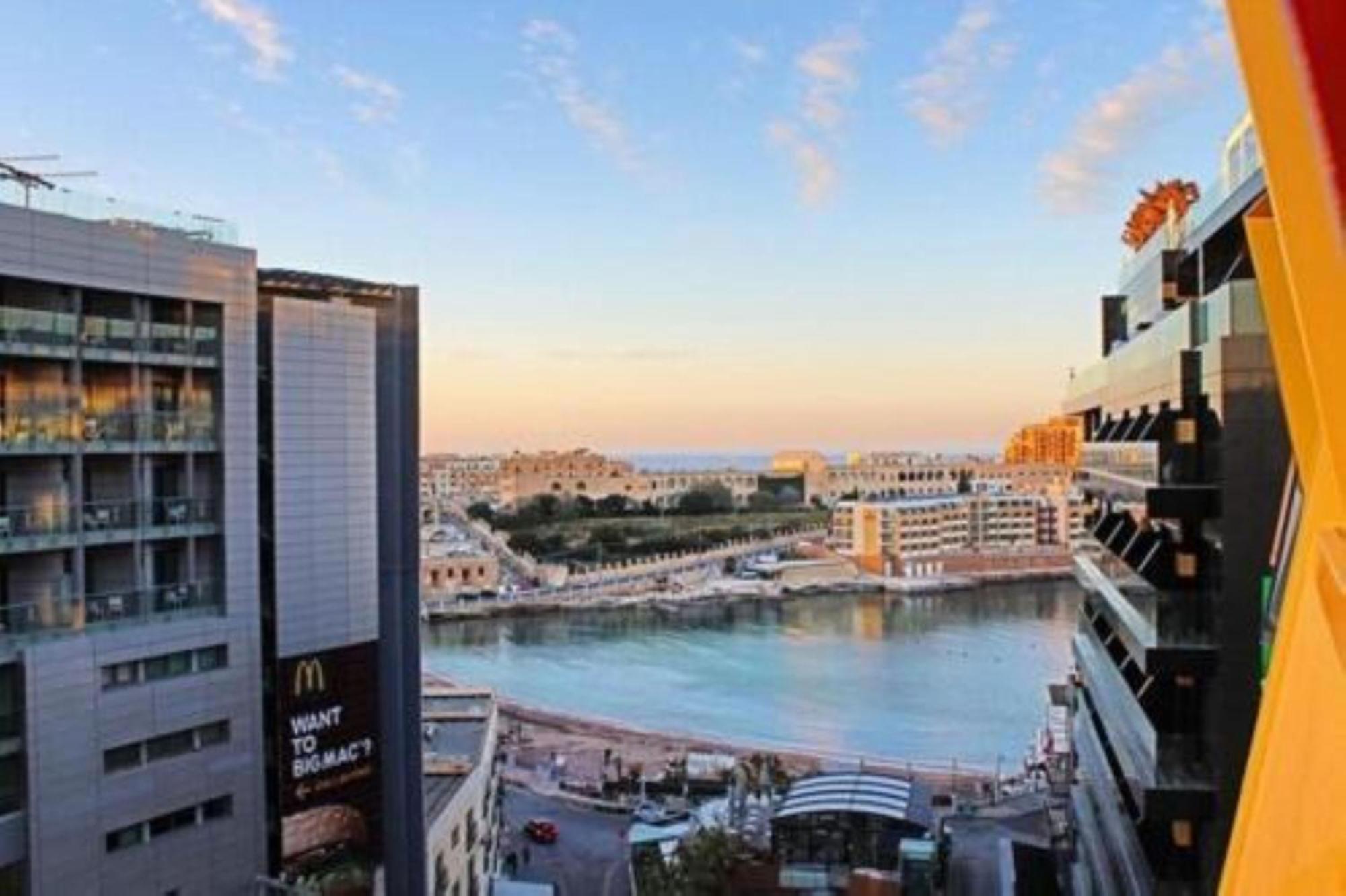 Holiday Inn Express - Malta By Ihg San Ġiljan Buitenkant foto