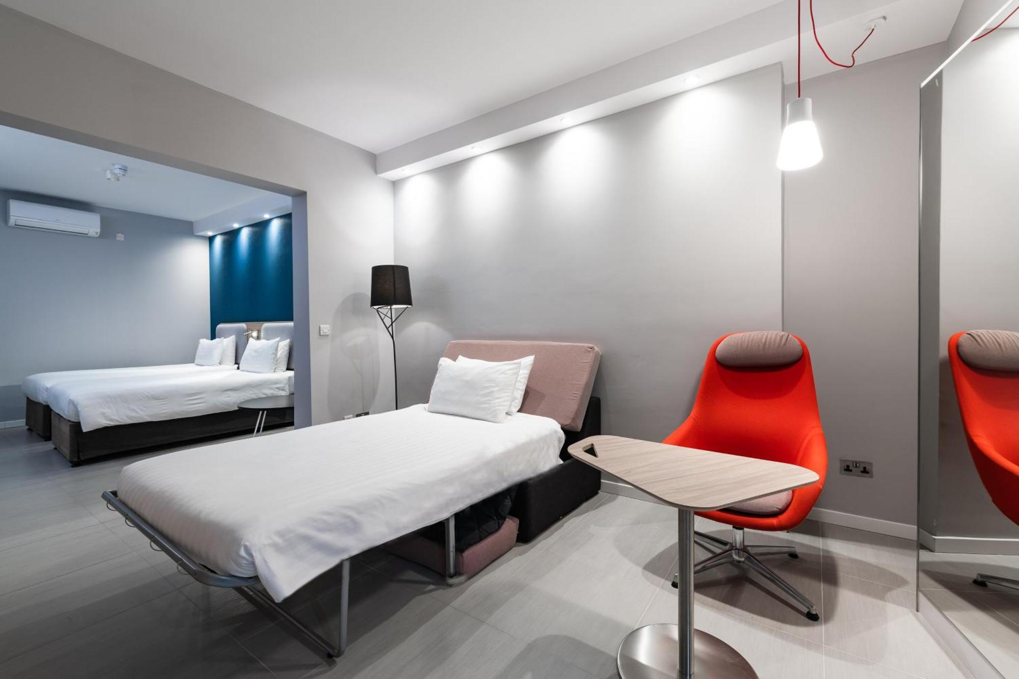 Holiday Inn Express - Malta By Ihg San Ġiljan Buitenkant foto